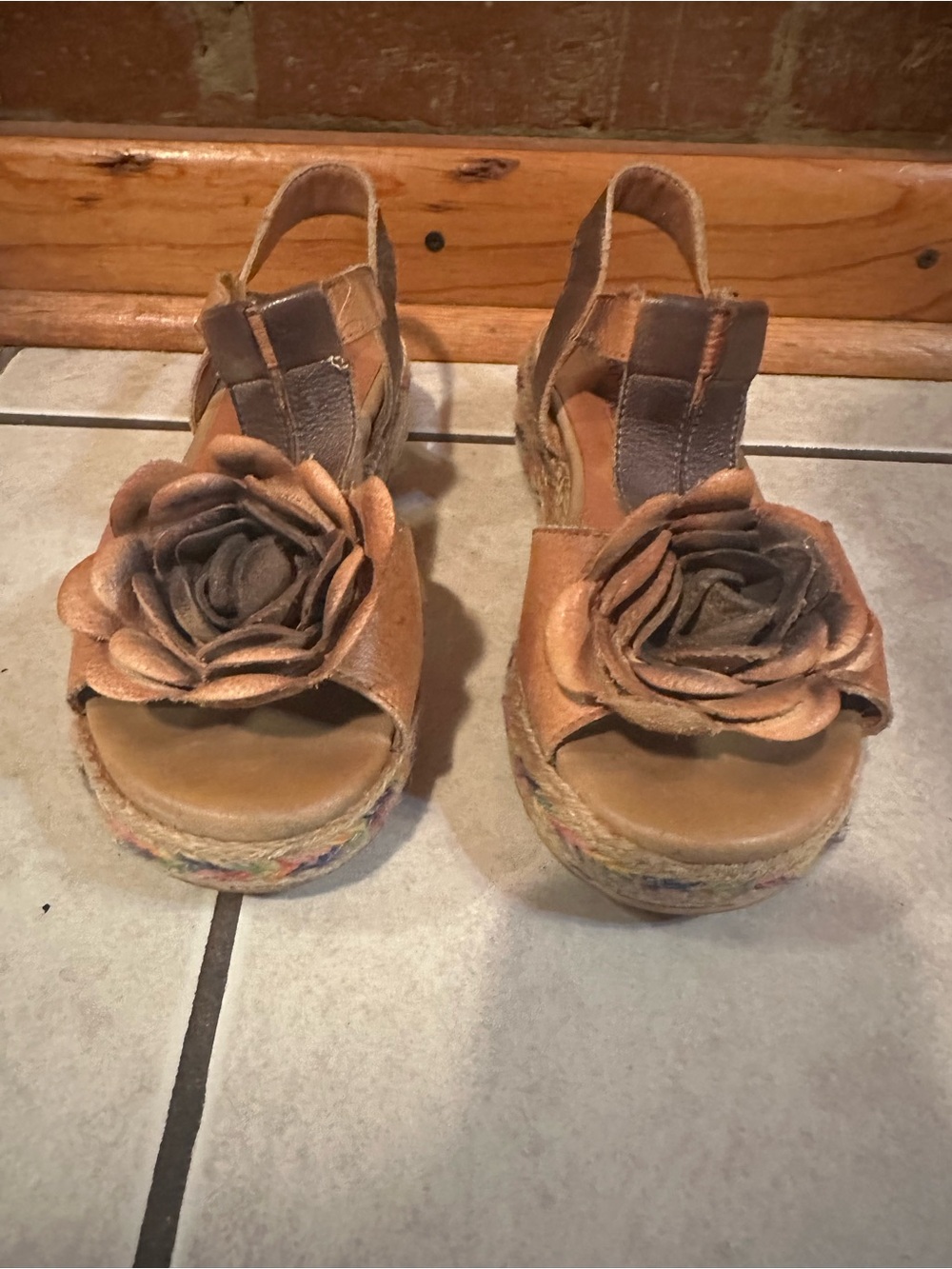 Women’s L’artiste Brown Floral Espadrille Wedge Sandals